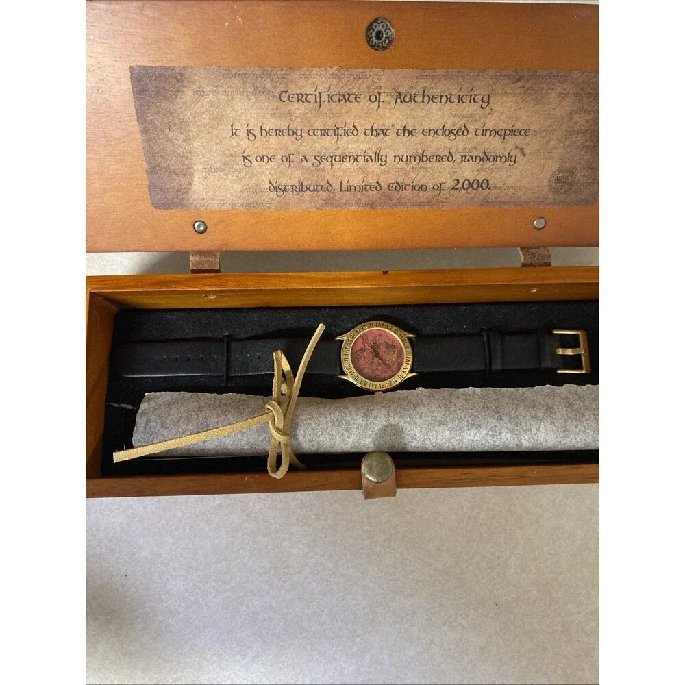 Fossil Lord of the Rings Limited Edition Watch LI-2070 W / Box & Map